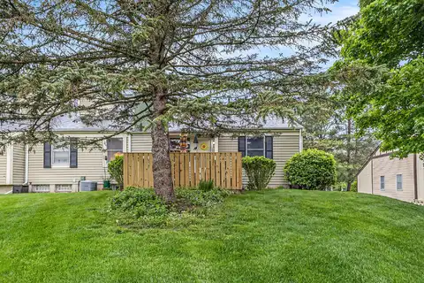 3660 Portman Lane SE, Grand Rapids, MI 49508