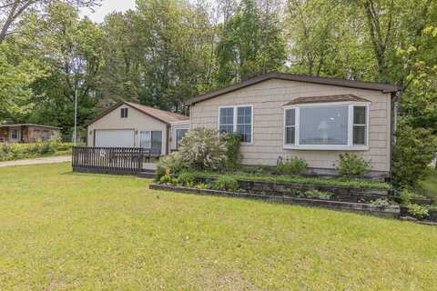 10303 Walnut Drive, Three Rivers, MI 49093