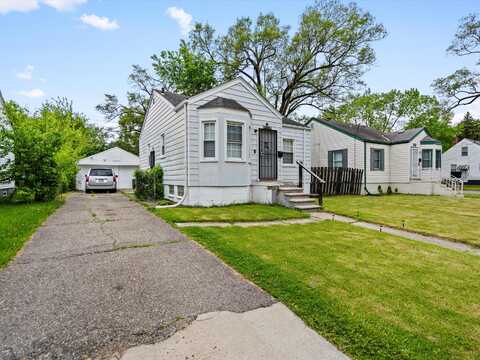 18914 Elkhart, Harper Woods, MI 48225