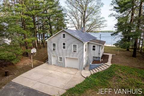 6789 W 76th Street, Baldwin, MI 49304