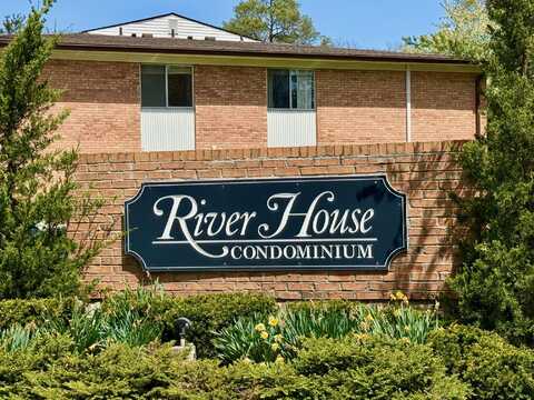 1233 Island Drive, Ann Arbor, MI 48105