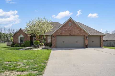 1701 Twin Oaks Drive, Monett, MO 65708