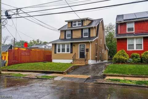 28 Beechwood Pl, Irvington, NJ 07111
