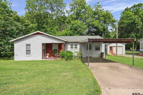 801 N Newsom Street, Mineola, TX 75773