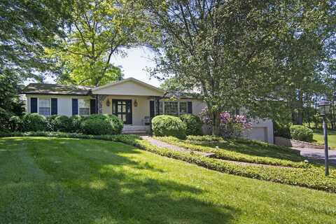 401 Highland Circle, Lewisburg, WV 24901
