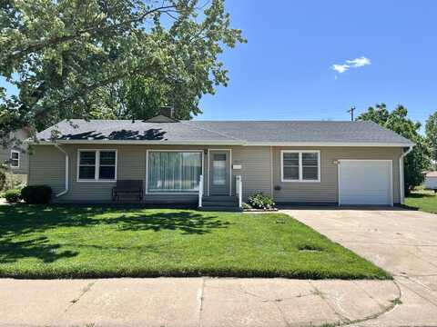 3015 Meadowlark, Great Bend, KS 67530