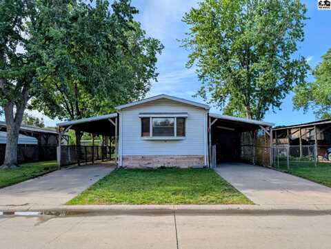 202 Lakeview Dr, McPherson, KS 67460