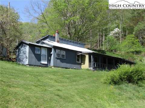 838 Rock Creek Rd, Creston, NC 28615