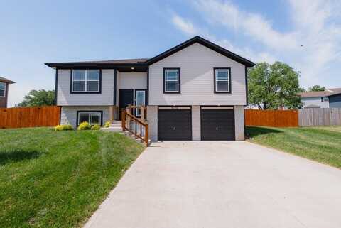 12712 Applewood Drive, Grandview, MO 64030