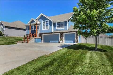 2511 E Maple Court, Tonganoxie, KS 66086