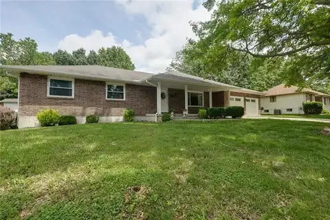 704 Hereford Court, Odessa, MO 64076