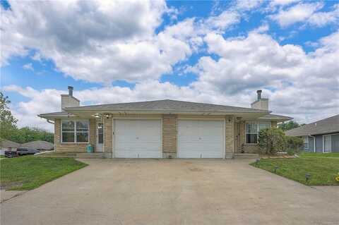 605 NE AUSTIN Street, Oak Grove, MO 64075