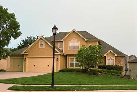 14650 NW 66th Terrace, Parkville, MO 64152