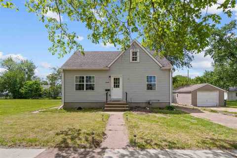 1664 8th St NW, CedarRapids, IA 52405