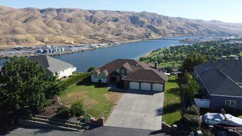 2530 Valleyview Drive, Clarkston, WA 99403