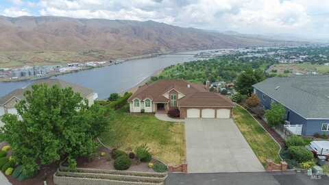 2530 Valleyview Drive, Clarkston, WA 99403