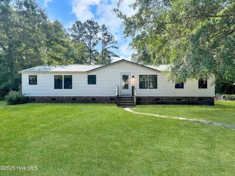 107 Grassy Meadow Drive, Richlands, NC 28574