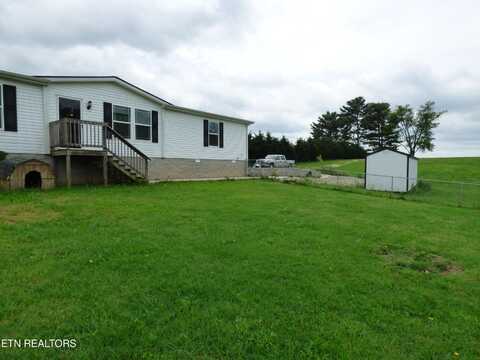 817 Hillendale Rd, Crossville, TN 38572
