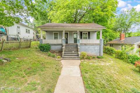 906 N B St, Lenoir City, TN 37771