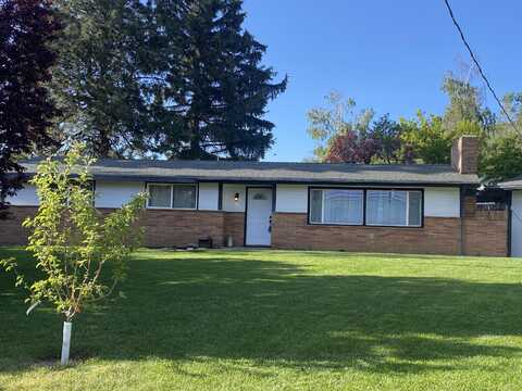 6307 Elder Way, Klamath Falls, OR 97603