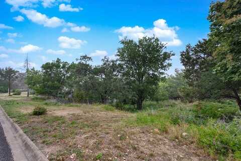 Lytle St, Kerrville, TX 78028