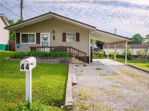 44 Russell Court, Culloden, WV 25510