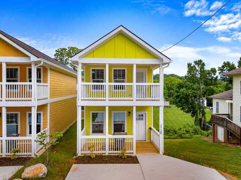 270b W Main Street, Dandridge, TN 37725