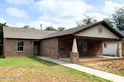 1912 17th Street, Lubbock, TX 79401