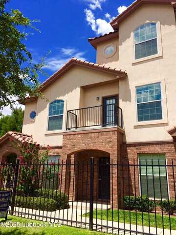 2110 Main Street, Lubbock, TX 79401