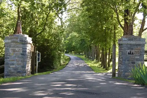215 Bradley Lane, Lexington, KY 40511