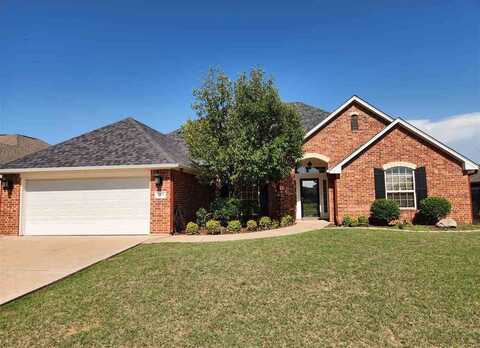 2206 SW 53rd St, Lawton, OK 73505