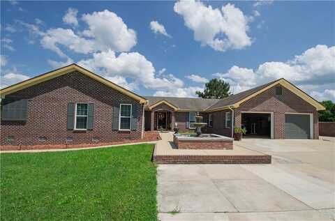 189 HUGULEY ROAD, OPELIKA, AL 36804