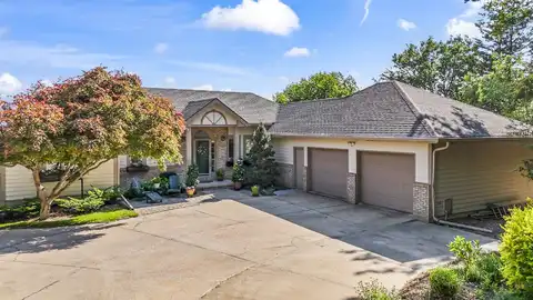 229 Drees Drive, Yankton, SD 57078