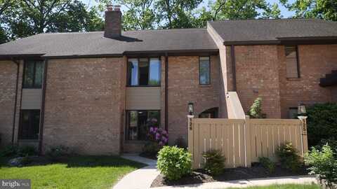 126 WOODGATE LN #16, PAOLI, PA 19301
