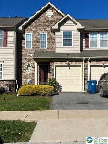 211 Auburn Drive, Williamstown, PA 18042