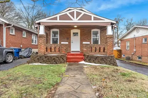 8806 Argyle Avenue, Overland, MO 63114