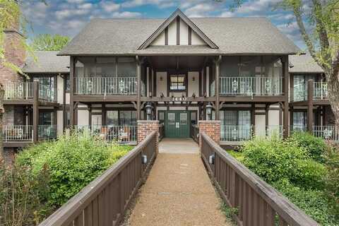 1440 Heritage Landing, Saint Charles, MO 63303