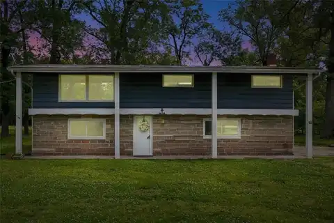 430 N Shore Drive, Saint Charles, MO 63301