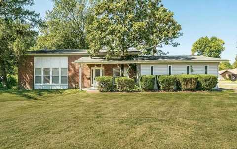 698 Carriage Lane, Hazelwood, MO 63042