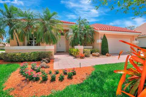 2651 Oakmont, Weston, FL 33332