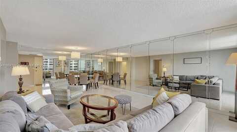 2500 Parkview Dr, Hallandale Beach, FL 33009