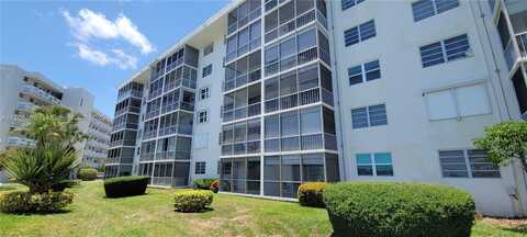 3010 Marcos Dr, Aventura, FL 33160