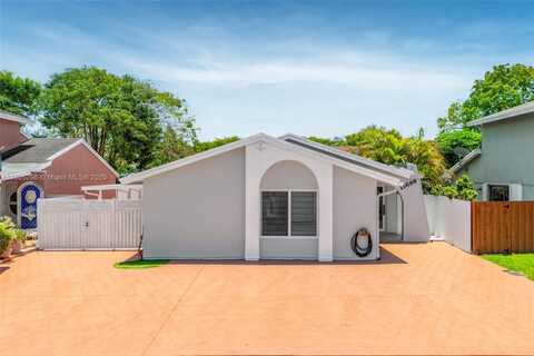 11600 SW 33rd Ter, Miami, FL 33165