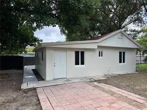 1045 NW 27th St, Miami, FL 33127