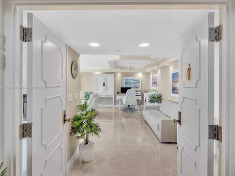 1800 S Ocean Blvd, Boca Raton, FL 33432