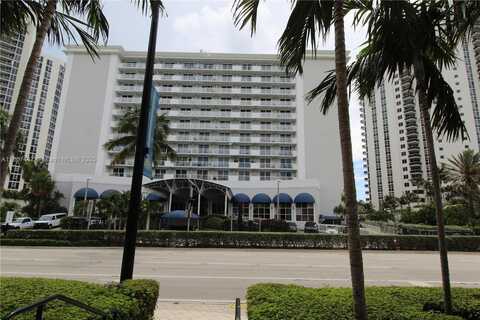 19201 Collins Ave, Sunny Isles Beach, FL 33160