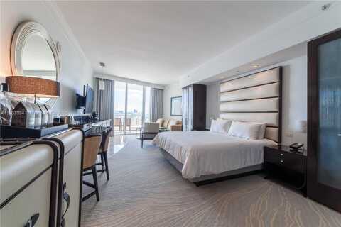 4391 Collins Ave, Miami Beach, FL 33140