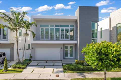 10553 NW 67th Ter, Doral, FL 33178