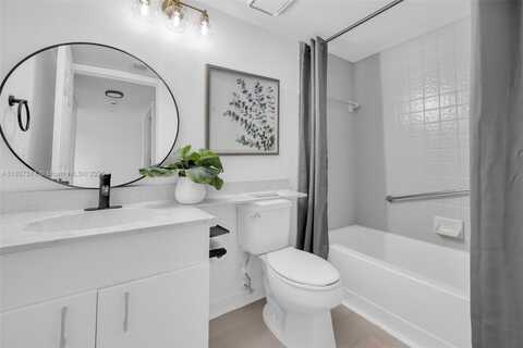 7418 N Devon Dr, Tamarac, FL 33321