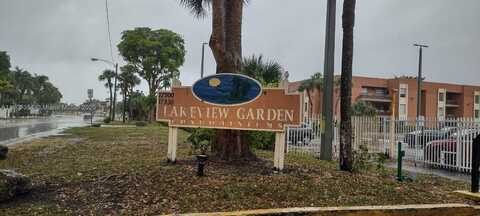 17500 NW 68th Ave, Hialeah, FL 33015
